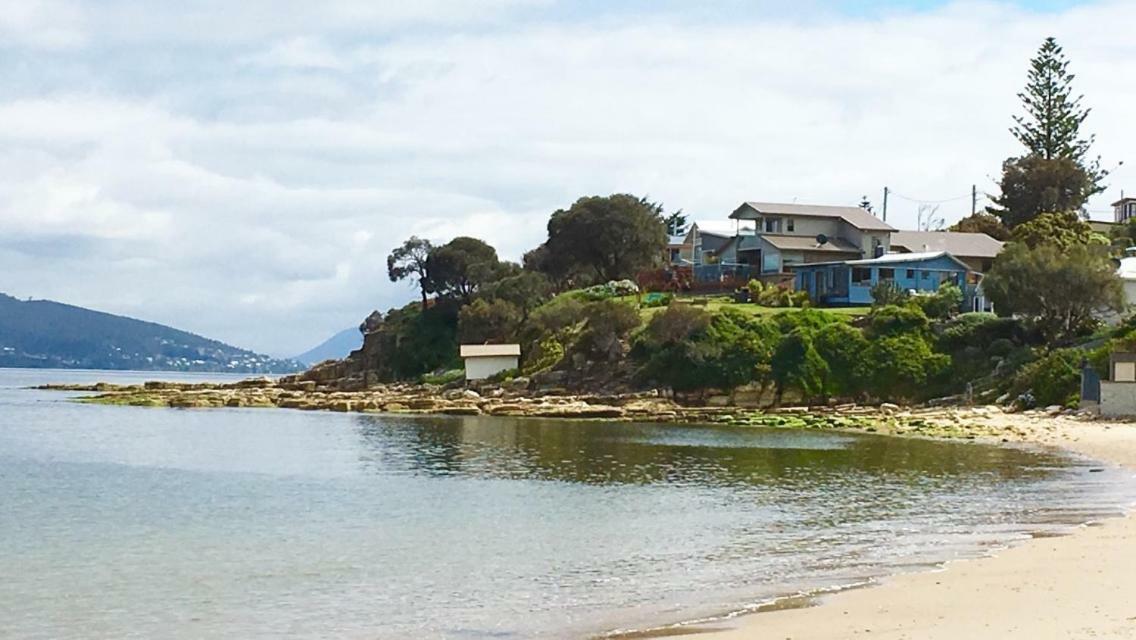 Beach Buoy Opossum Bay South Arm Exteriér fotografie
